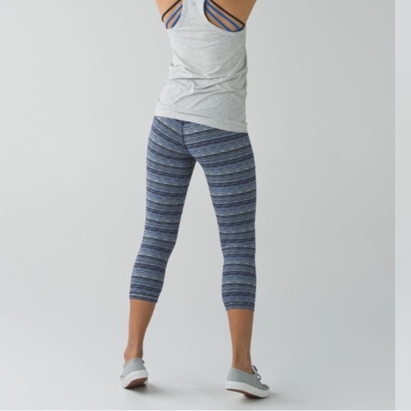 Lululemon Wunder Under Crop III (21 1/2") - Picture 2 of 5